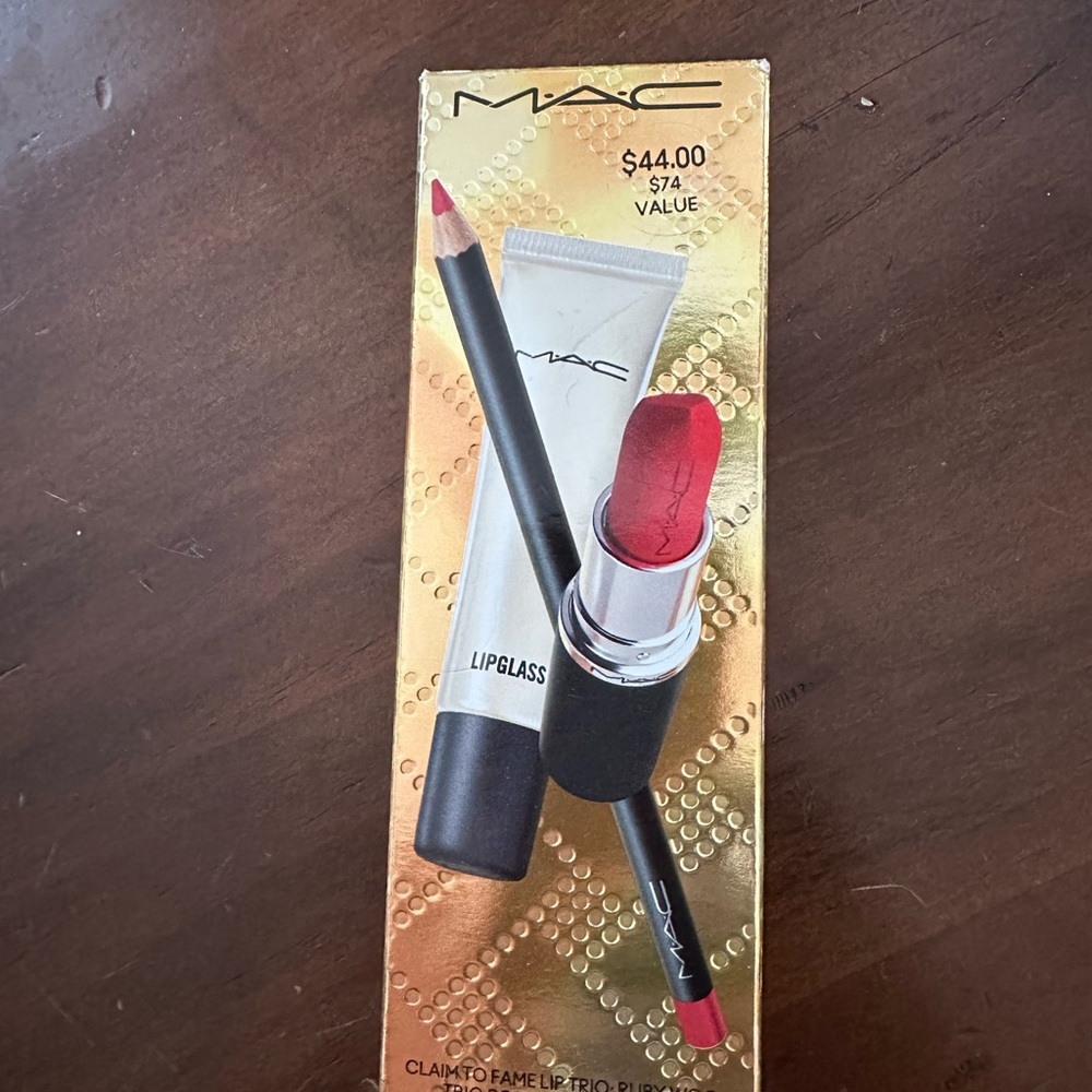 MAC Cosmetics Red Lipstick and Lipglass Set